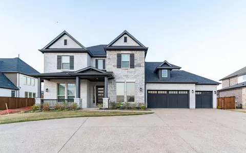 1601 Diamond Dr, Lucas, TX 75098