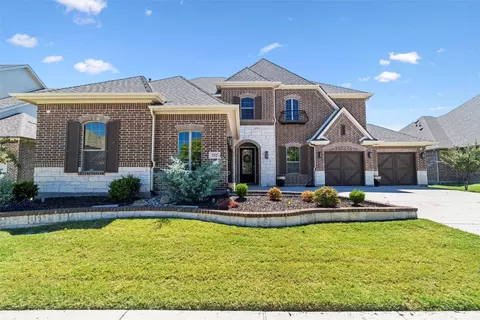 732 Dusty Trl, Aubrey, TX 76227