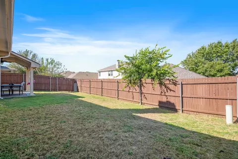 Exterior - 4128 Capstone Dr, Fort Worth, TX 76244 photo 7 of 8