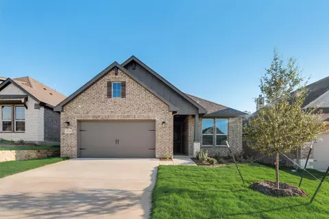 3516 Austin St, Gainesville, TX 76240