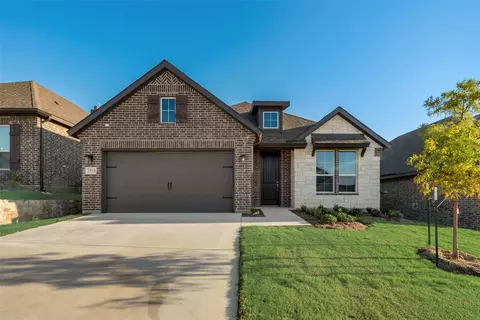 3518 Austin St, Gainesville, TX 76240