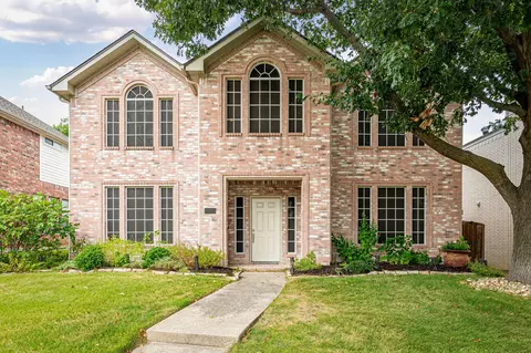 17815 Meadow Grove Ln, Dallas, TX 75287