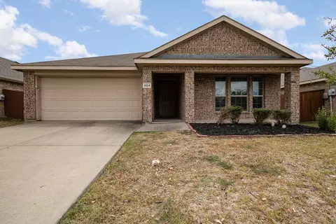2024 Allyson Dr, Heartland, TX 75126