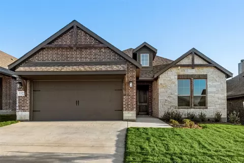 3522 Austin St, Gainesville, TX 76240