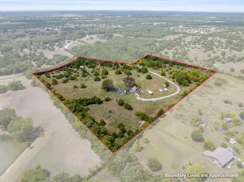 698 County Road 4641, Trenton, TX 75490