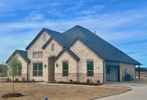 2750 Canvas Back Dr, Greenville, TX 75402