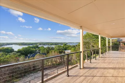 1506 S Chisholm Trl, Granbury, TX 76048
