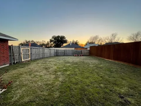 3122 Antelope Dr, Mesquite, TX 75181 photo 5