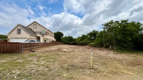 3512 S Ledbetter Dr, Dallas, TX 75236