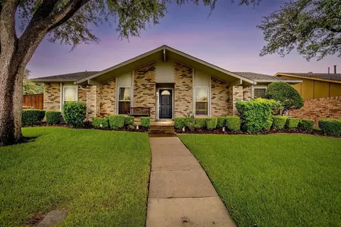 2015 White Ash Rd, Carrollton, TX 75007