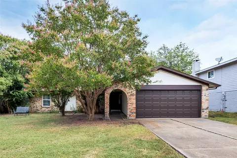 8 Merrie Cir, Richardson, TX 75081