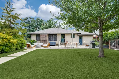 566 Bondstone Dr, Dallas, TX 75218