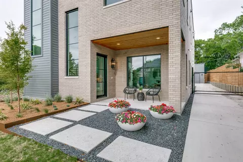 1811 Loving Ave, Dallas, TX 75214
