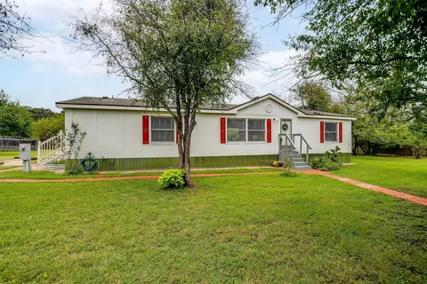6004 Strawberry Ridge Ln, Joshua, TX 76058