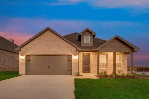 624 Juneau St, Gainesville, TX 76240