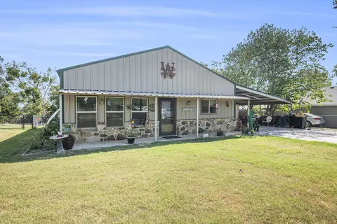 469 S Ewing St, Boyd, TX 76023