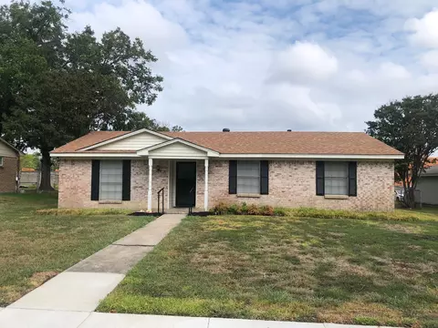 2205 Stafford Ln, Mesquite, TX 75150