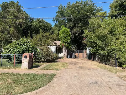 2931 Kirven St, Dallas, TX 75227