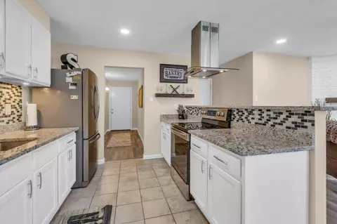 5617 Oak Ln, Rowlett, TX 75089