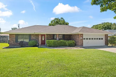 1318 N Dale St, Stephenville, TX 76401