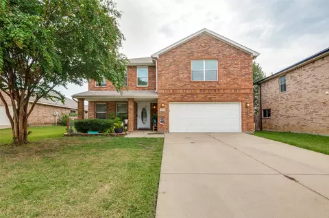 8214 Leaning Oak Ct, Arlington, TX 76002