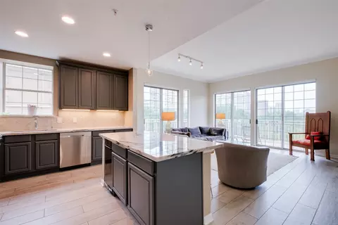 3225 Turtle Creek Blvd #448, Dallas, TX 75219