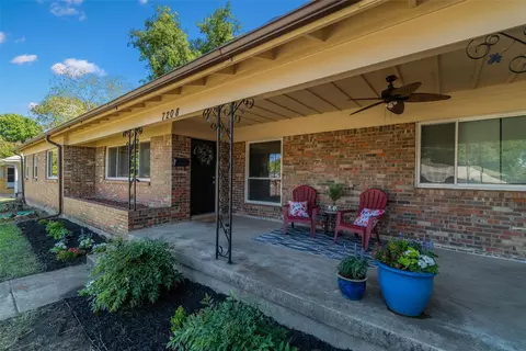 7208 Briley Dr, North Richland Hills, TX 76180
