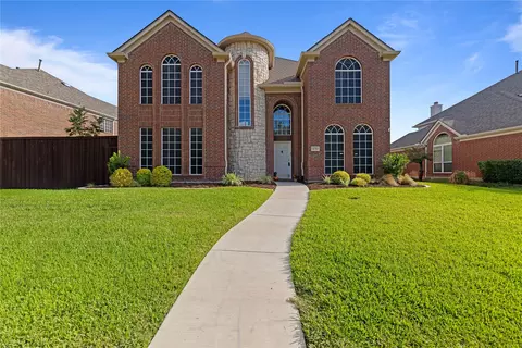 2753 Scenic Dr, Plano, TX 75025
