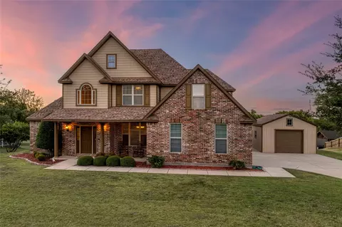 717 Belmont Ln, Van Alstyne, TX 75495