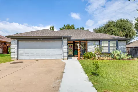 1505 Sayles Ave, Arlington, TX 76018