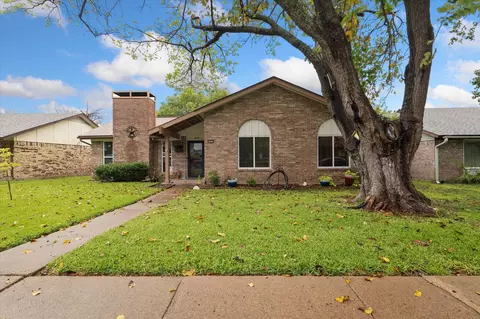4925 Collingwood Dr, Garland, TX 75043