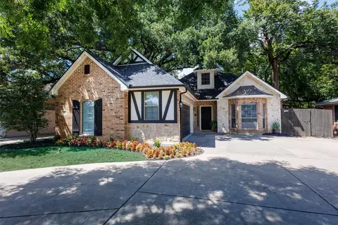 7207 E Mockingbird Ln, Dallas, TX 75214