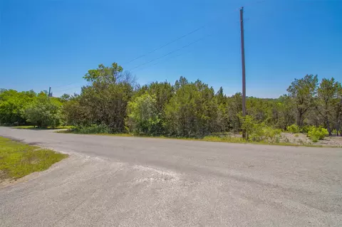 807 Thicket Trl, Granbury, TX 76048