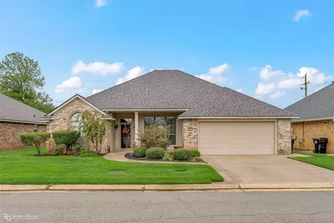 92 Willow Lake Blvd, Bossier City, LA 71111
