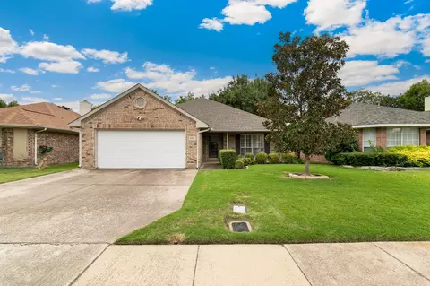 3222 Woodbrook Ct, Irving, TX 75061