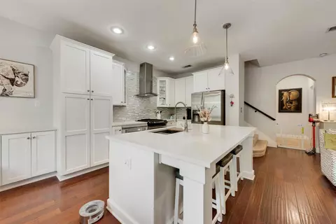 Kitchen - 923 Brook Forest Ln, Euless, TX 76039 photo 1 of 4