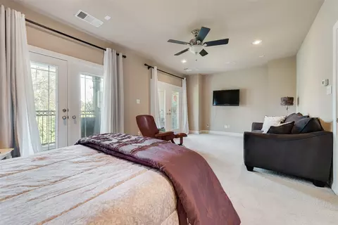 Bedroom - 923 Brook Forest Ln, Euless, TX 76039 photo 4 of 6