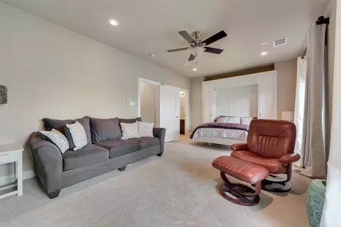 Bedroom - 923 Brook Forest Ln, Euless, TX 76039 photo 6 of 6