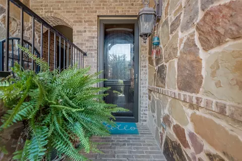 Entry Way - 923 Brook Forest Ln, Euless, TX 76039 photo 1 of 2