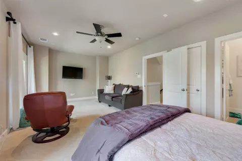 Bedroom - 923 Brook Forest Ln, Euless, TX 76039 photo 5 of 6