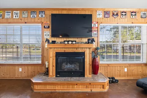109 W Commerce St, Gustine, TX 76455 photo 9