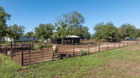 109 W Commerce St, Gustine, TX 76455 photo 29