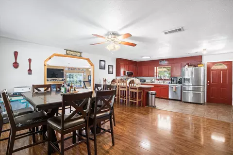 109 W Commerce St, Gustine, TX 76455 photo 4