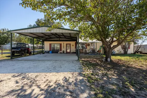 109 W Commerce St, Gustine, TX 76455 photo 2