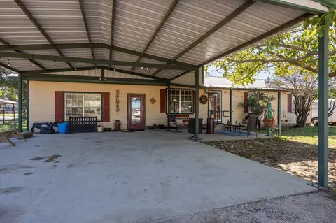 109 W Commerce St, Gustine, TX 76455 photo 3