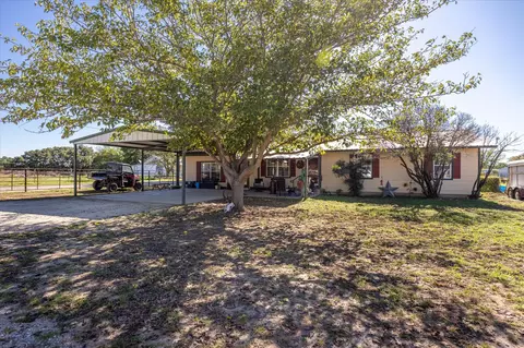 109 W Commerce St, Gustine, TX 76455
