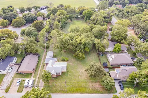 602 Orange St, Arlington, TX 76012