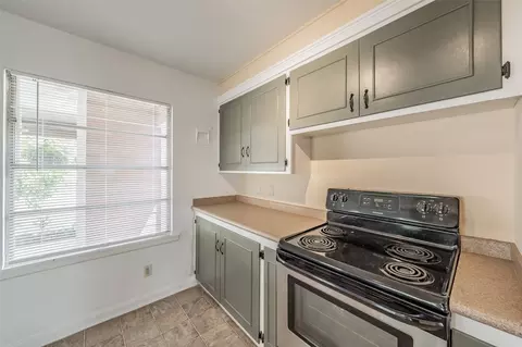 Kitchen - 212 E 5th St, Springtown, TX 76082 photo 7 of 8