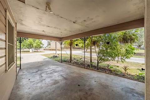 Exterior - 212 E 5th St, Springtown, TX 76082 photo 9 of 14
