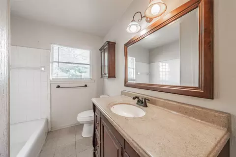Bath - 212 E 5th St, Springtown, TX 76082 photo 2 of 4